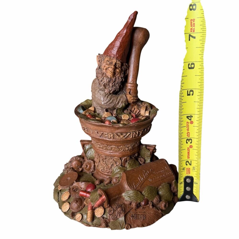 Tom Clark Herb Gnome Figurine with COA #38 Vintage Cairn Studios Pharmacist